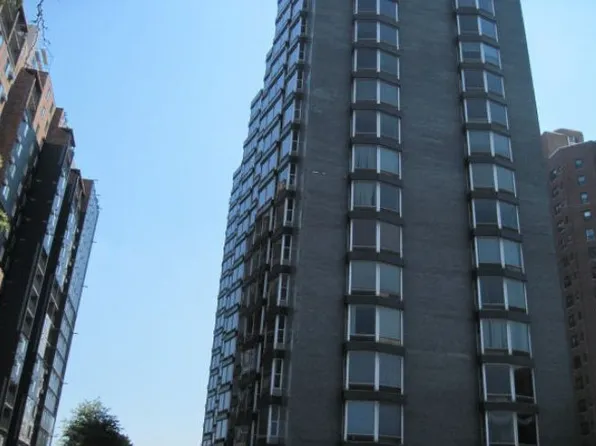 8200 E Jefferson Ave #197, Detroit, MI 48214