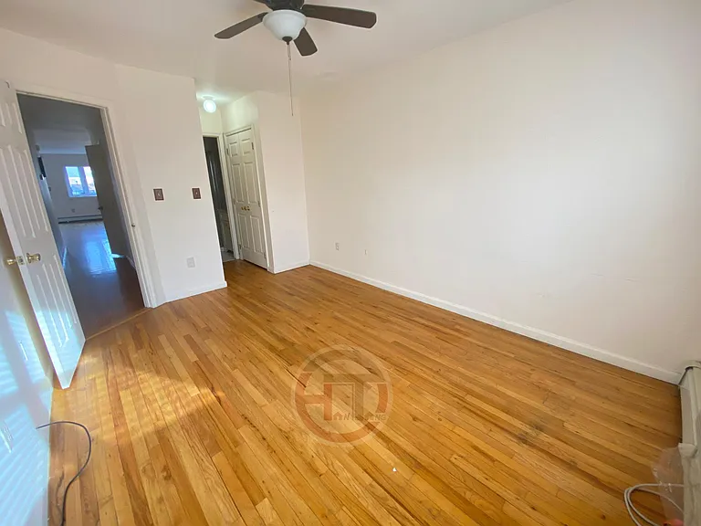 3186 Baisley Ave #2 — Photo 3