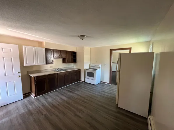 5 Sanders St #D, Athol, MA 01331