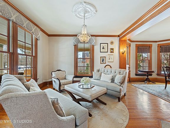 5th image of 34 S Park Ave