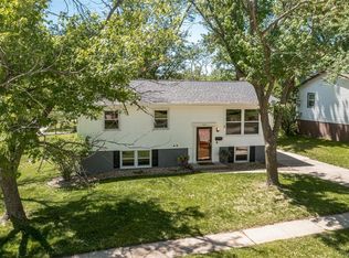 1341 39th St SE, Cedar Rapids, IA 52403