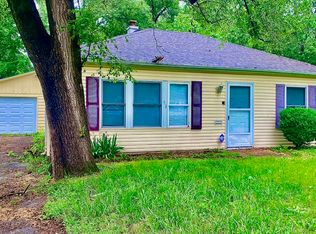 420 Fairview Dr, Champaign, IL