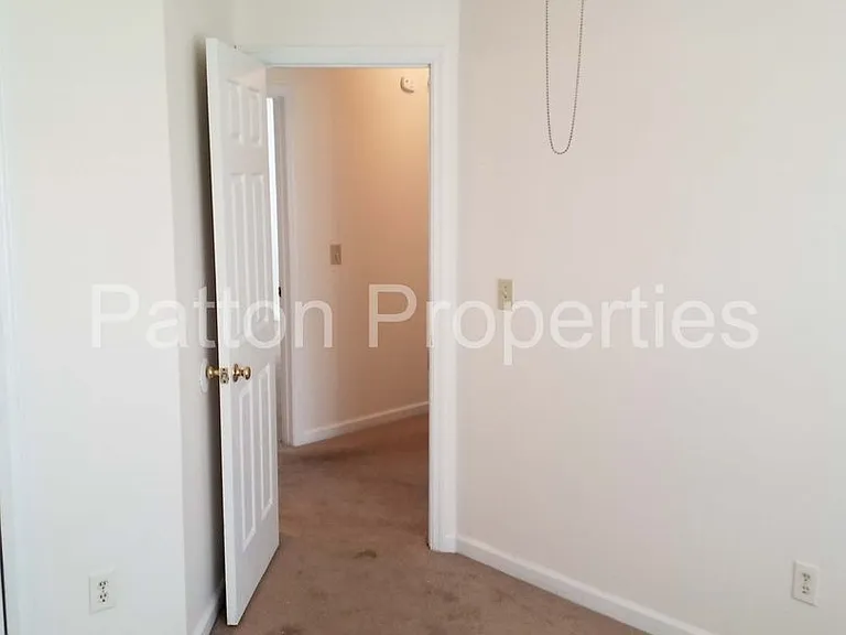 117 Green Rose Rd — Photo 10