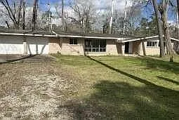 3515 Elm Dr — Photo 2
