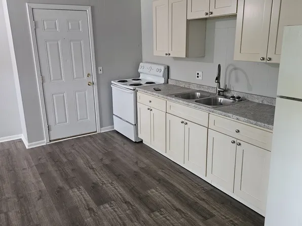 1608 College Farm Rd #6E, Murray, KY 42071