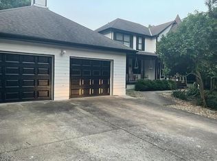 26889 W 226th St, Spring Hill, KS 66083