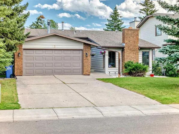 22 W Glenhill Dr, Cochrane, AB T4C 1G8