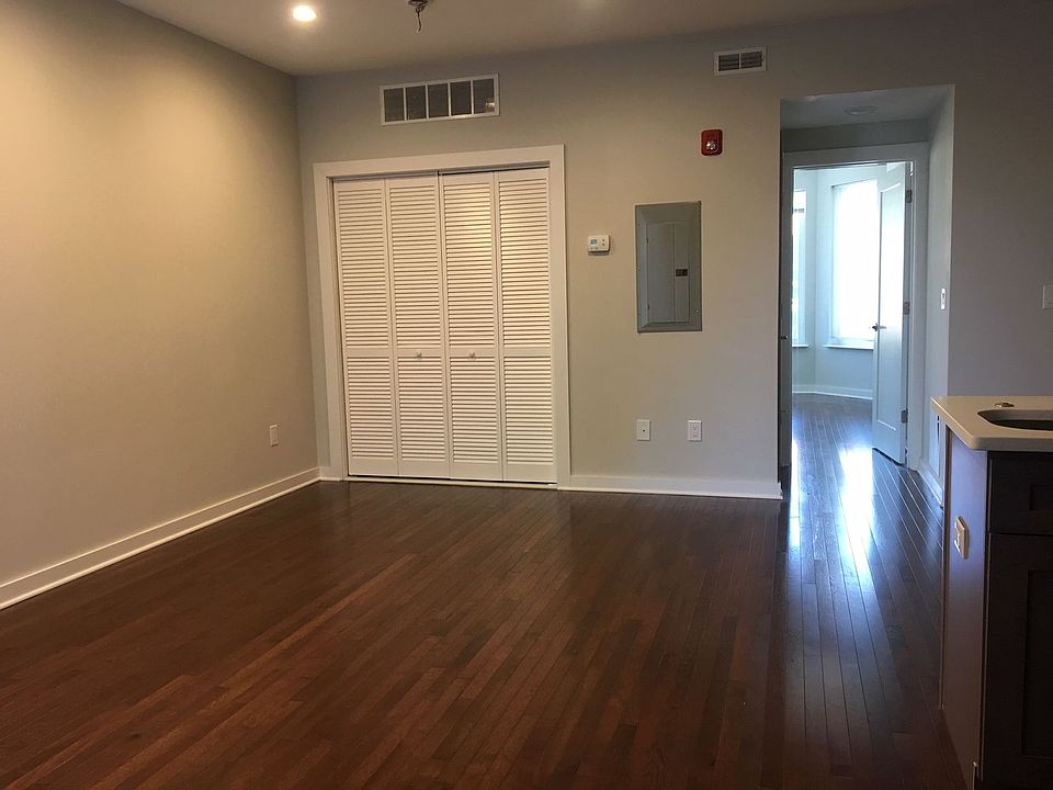 1st image of 5021 Pentridge St #6