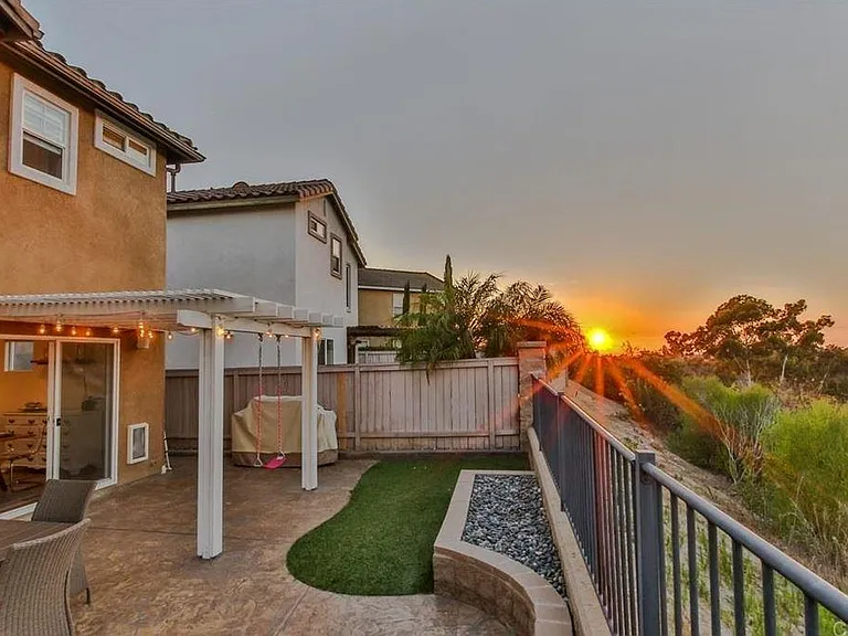 813 Caminito Nogales — Photo 11