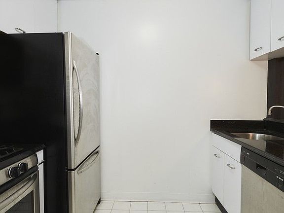 5th image of 445 5th Ave #29G