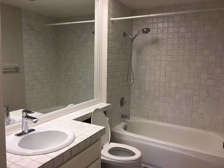 kid's bathroom