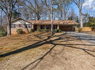 160 Alpine Dr, Roswell, GA 30075