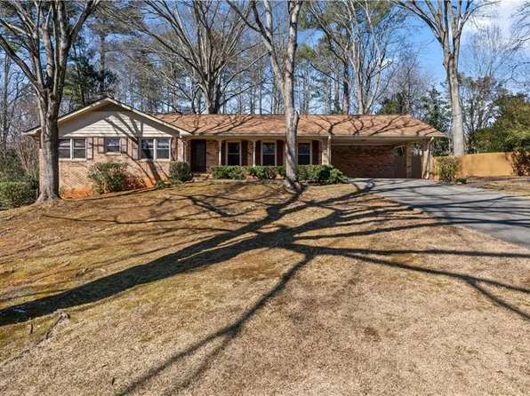 160 Alpine Dr, Roswell, GA 30075