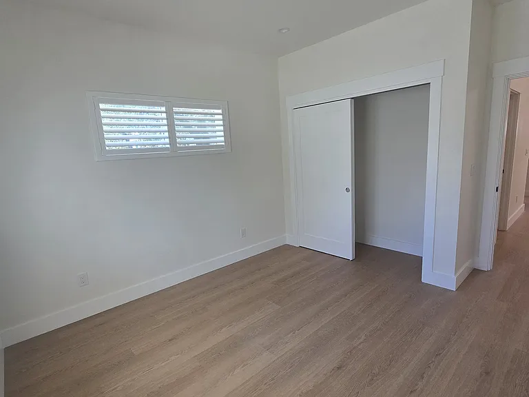 10051 Starr Rd #B — Photo 7