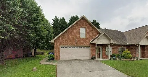 360 Lochmere Dr Photo 1