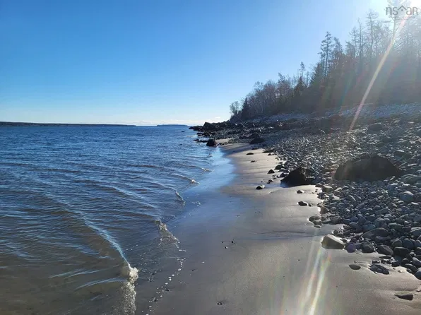 Sandy Point Rd #5132, Jordan Ferry, NS B0T 1W0