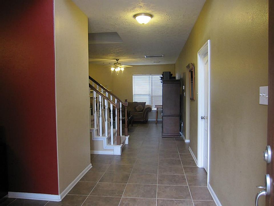 2nd image of 1489 Allison St