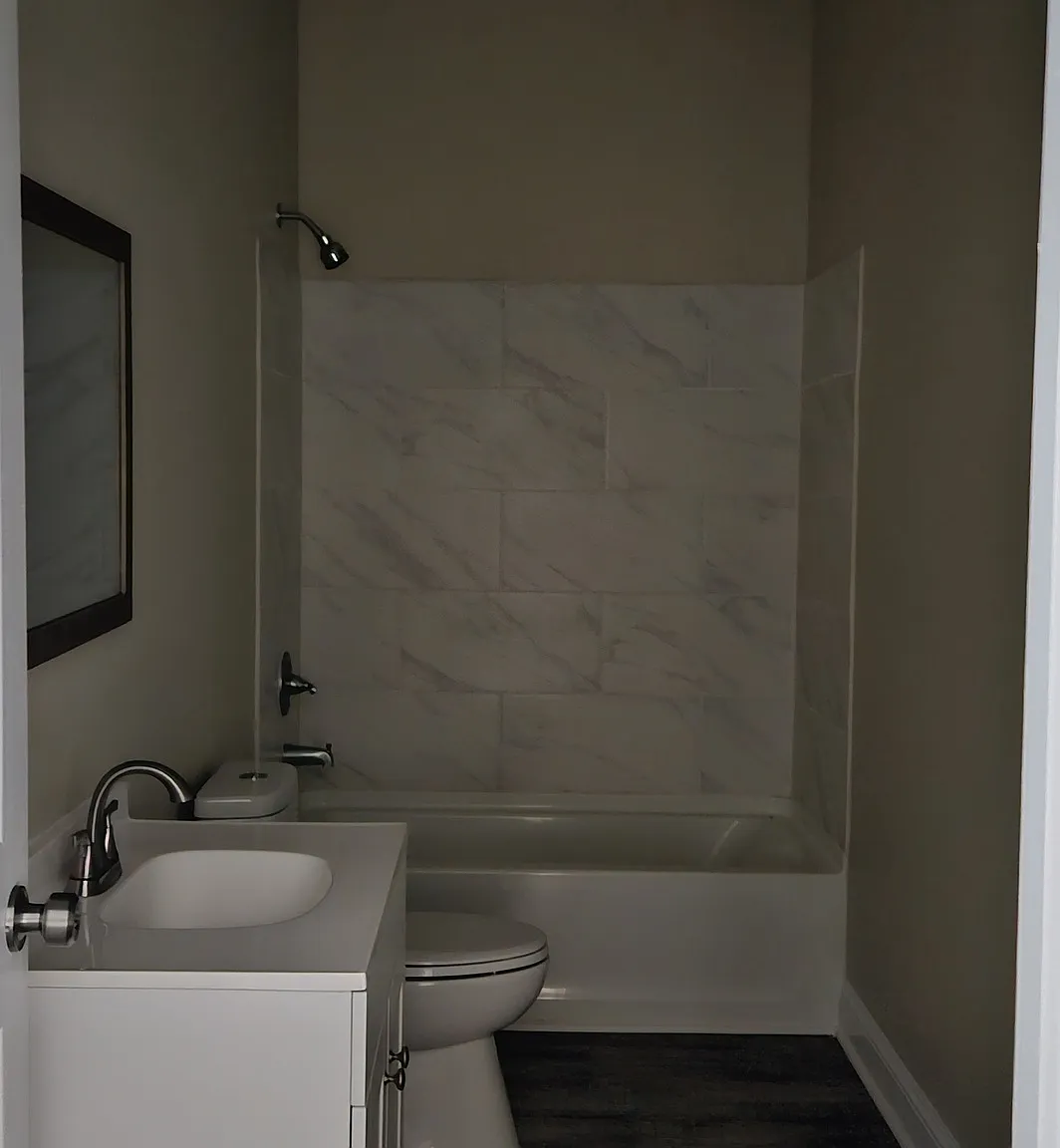 2 bed, 1.0 bath, 1060 sqft, $1,200 — Photo 3
