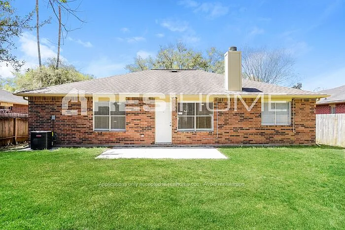 13710 Sableglen St — Photo 11