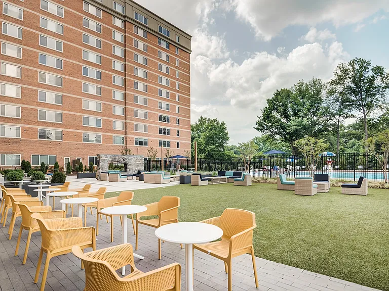 Potomac Towers — Photo 15