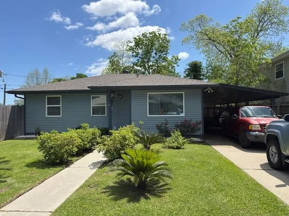63 Packenham Ave, Chalmette, LA 70043