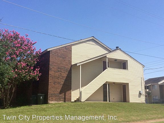 3rd image of 2600 Pecan Knoll St #3441893