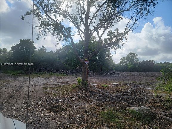 4th image of 18150 SW 368th St