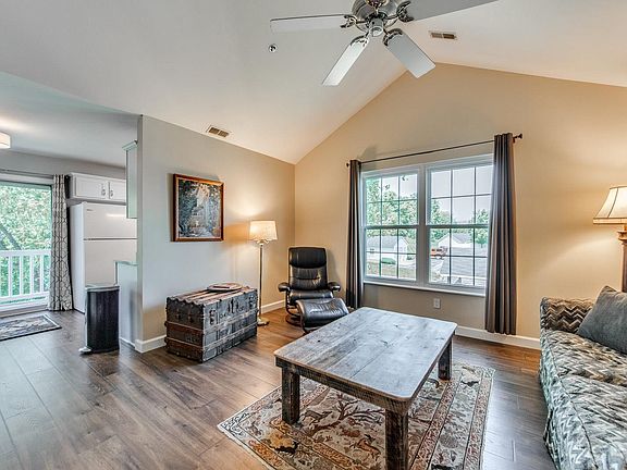 5th image of 116 Jubilee Hill Dr Unit J