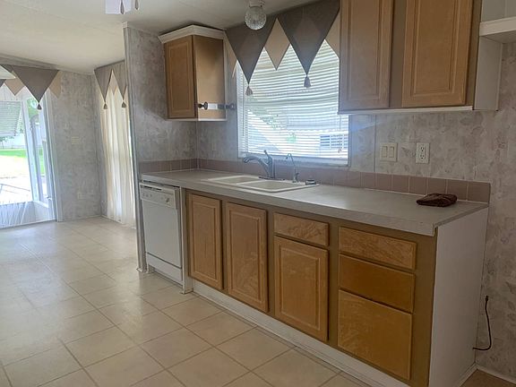 5th image of 613 Lake Kerry Dr #328