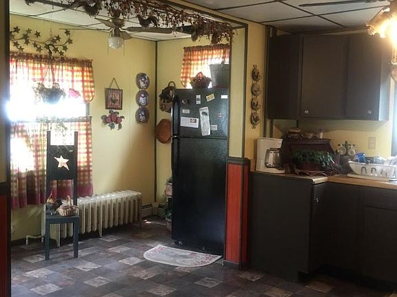 3rd image of 900 W Walnut St #906