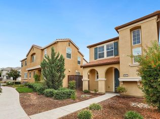 9912 Macabee Ln, Elk Grove, CA 95757