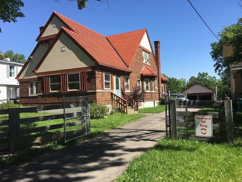 2nd image of 2848 Montana Ave #A