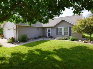 110 Blue Spruce Dr, Pendleton, IN 46064