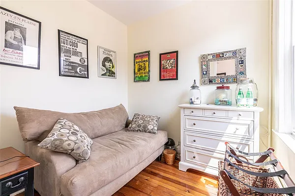 Sold by Nest Seekers New Jersey LLC | media 12