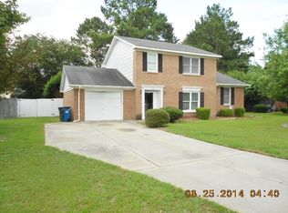 1795 Knotty Oak Ct, Fayetteville, NC 28314