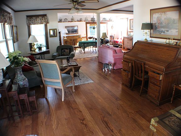 Living Room & Dinning Room