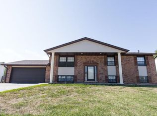 203 Plum Ln, New Baden, IL