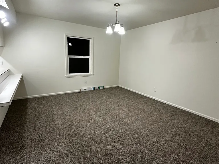 416 Willow St — Photo 5