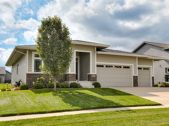 2nd image of 9614 Alderwood Dr