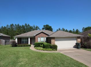8154 Greer Dr, Tyler, TX 75703