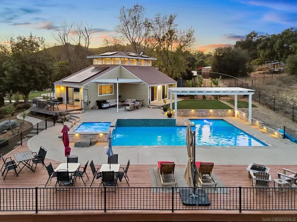 11421 Pinehurst Dr, Lakeside, CA 92040