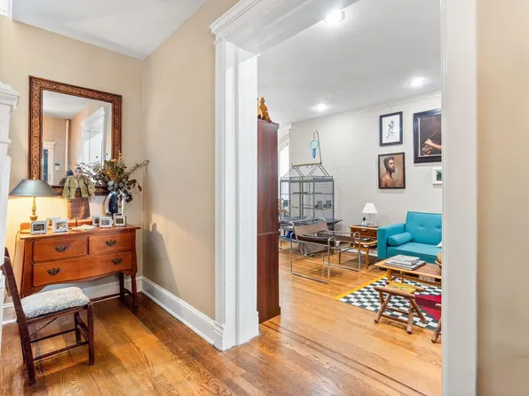 38 Gautier Avenue image 11 of 42