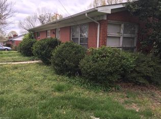 1804 Twain Rd, Greensboro, NC 27405