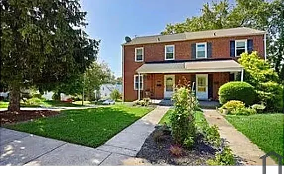 2319 Hemlock Ave