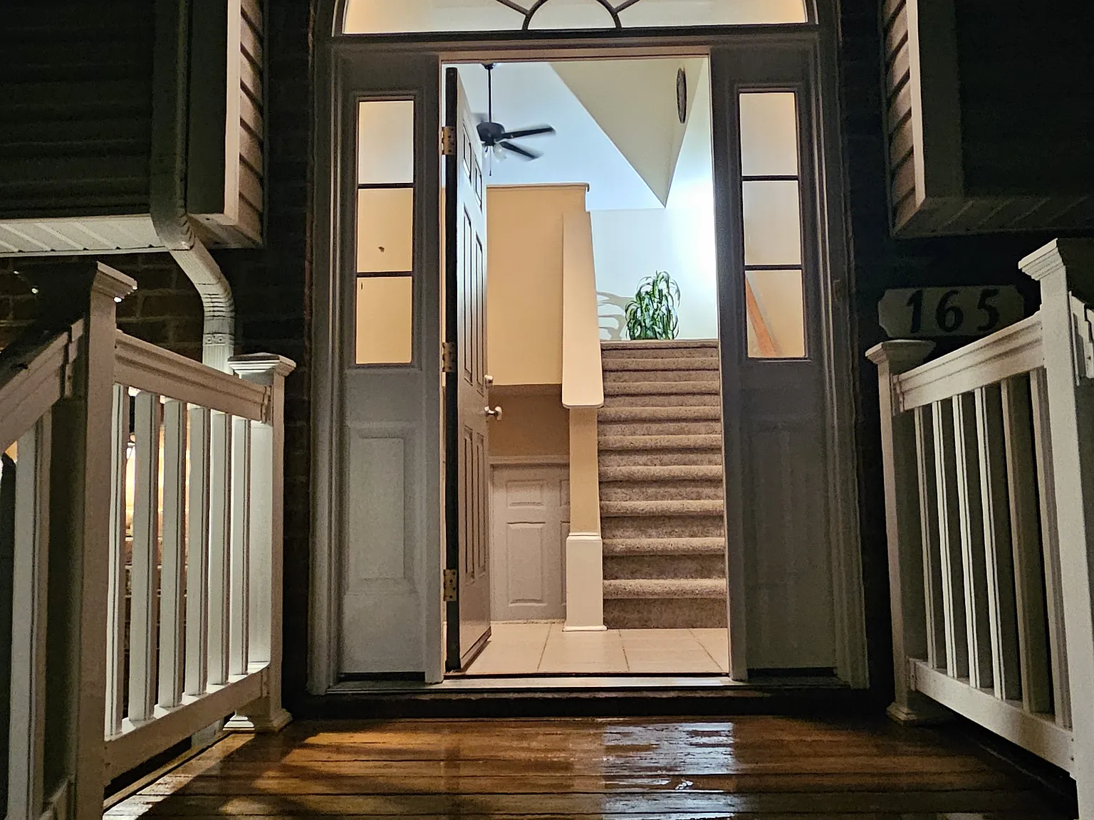165 Windsor Dr — Photo 4