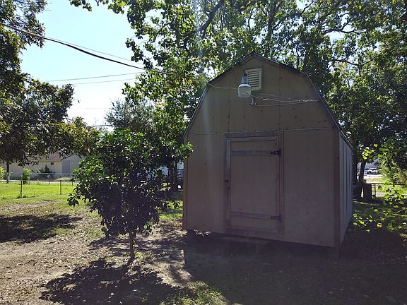 3rd image of 4913 Timothy St