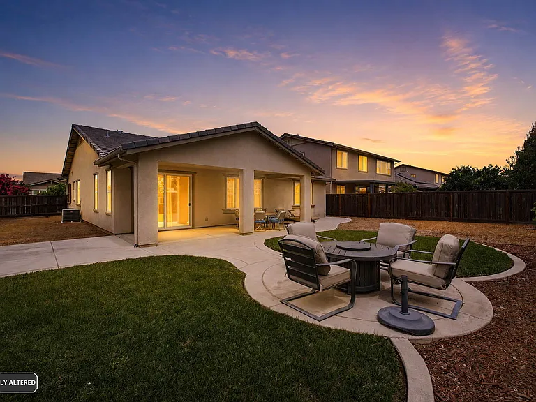 8600 Arcos Way — Photo 11