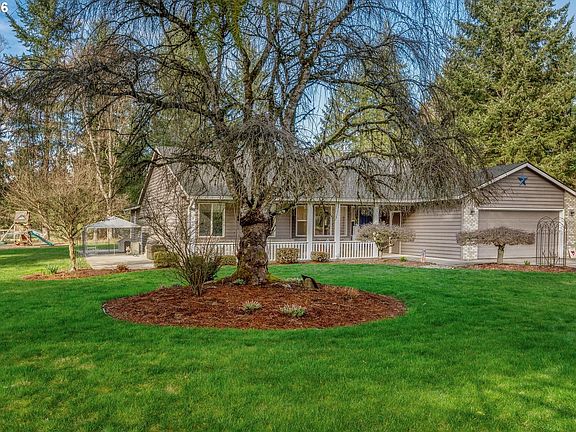 3rd image of 33261 Filbert Ln