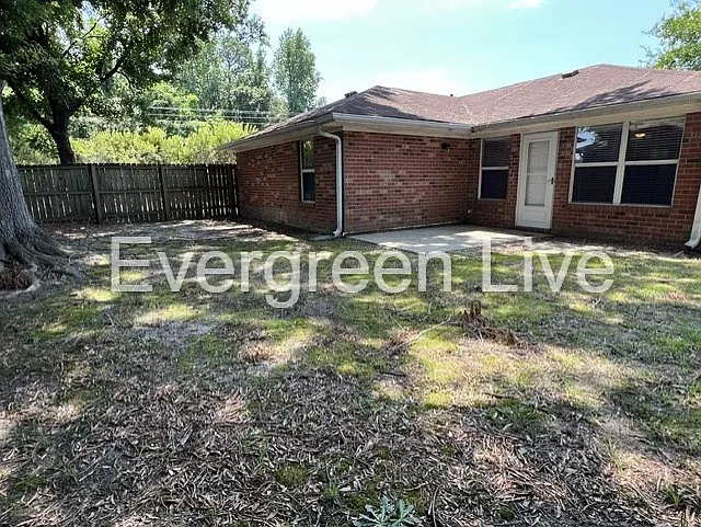 117 Willow Gardens Ct — Photo 18