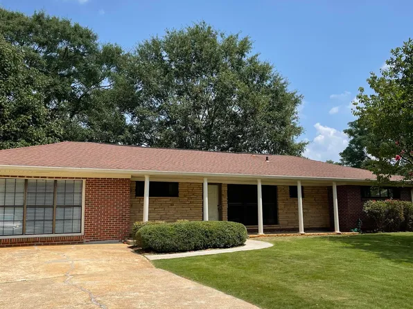 305 Forest Hills Dr, Childersburg, AL 35044